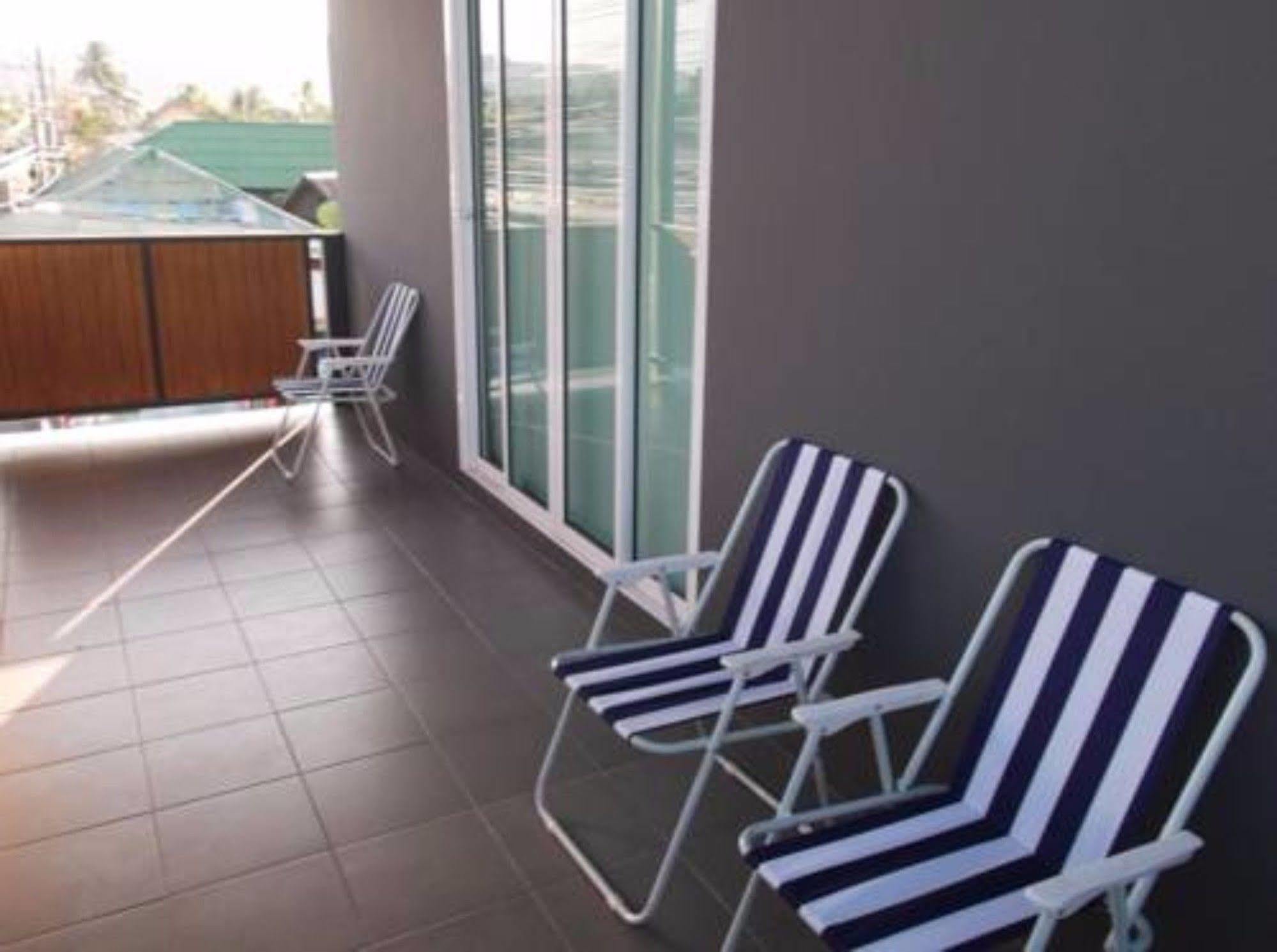 Marina Residence Bang Rak Beach  Exterior foto